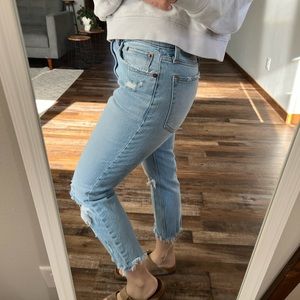 Abercrombie and Fitch high rise Mom Jean